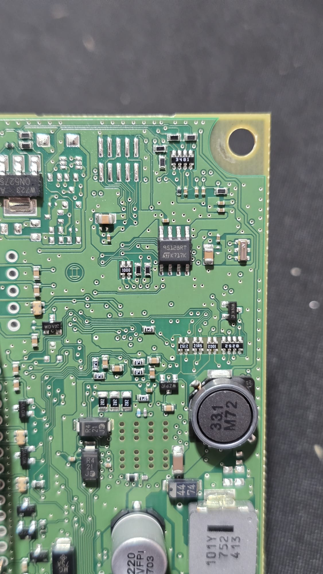 Carte électronique automobile diagnostic Ardèche